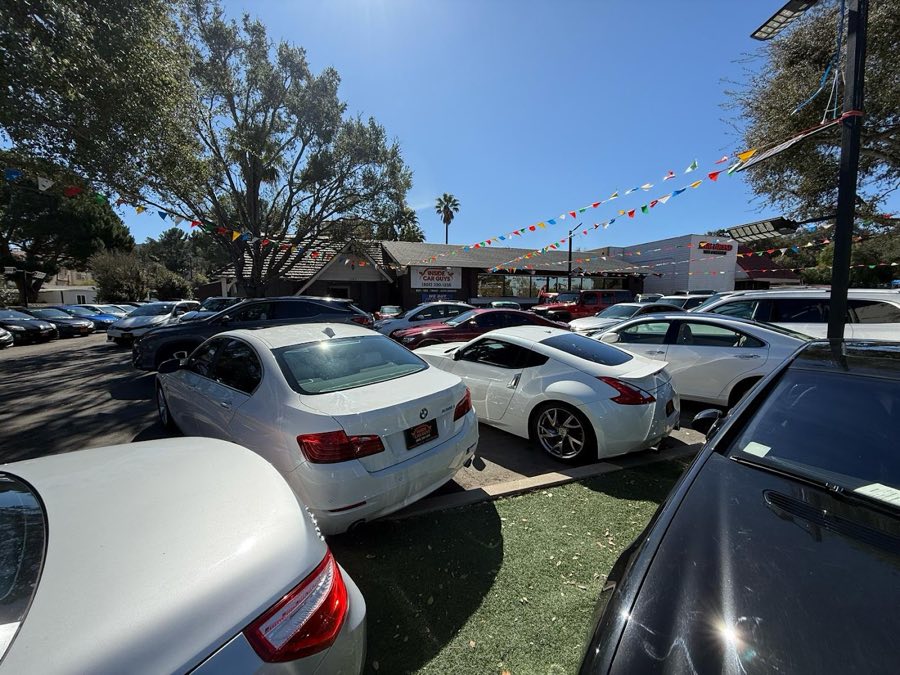 Used cars on the Inside Car Guys lot in Newbury Park